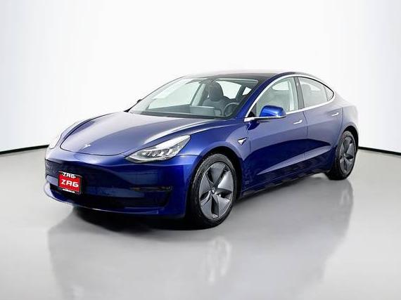 TESLA MODEL 3 2018 5YJ3E1EB1JF105227 image TESLA MODEL 3 2018 5YJ3E1EB1JF105227 image